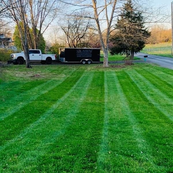 Lawn Mowing & Maintenance Services Martinsburg, West Virginia